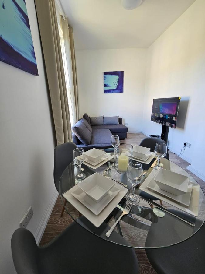 3 Bedroom In Finsbury Park Appartamento *